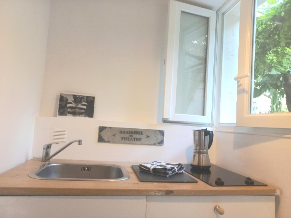 Le Nid Villa Авиньон Екстериор снимка
