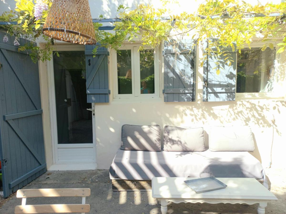 Le Nid Villa Авиньон Екстериор снимка